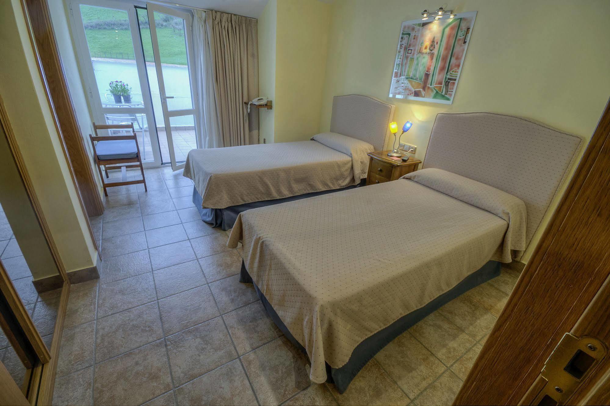 Hostal Jai Alai Leitza  Zewnętrze zdjęcie