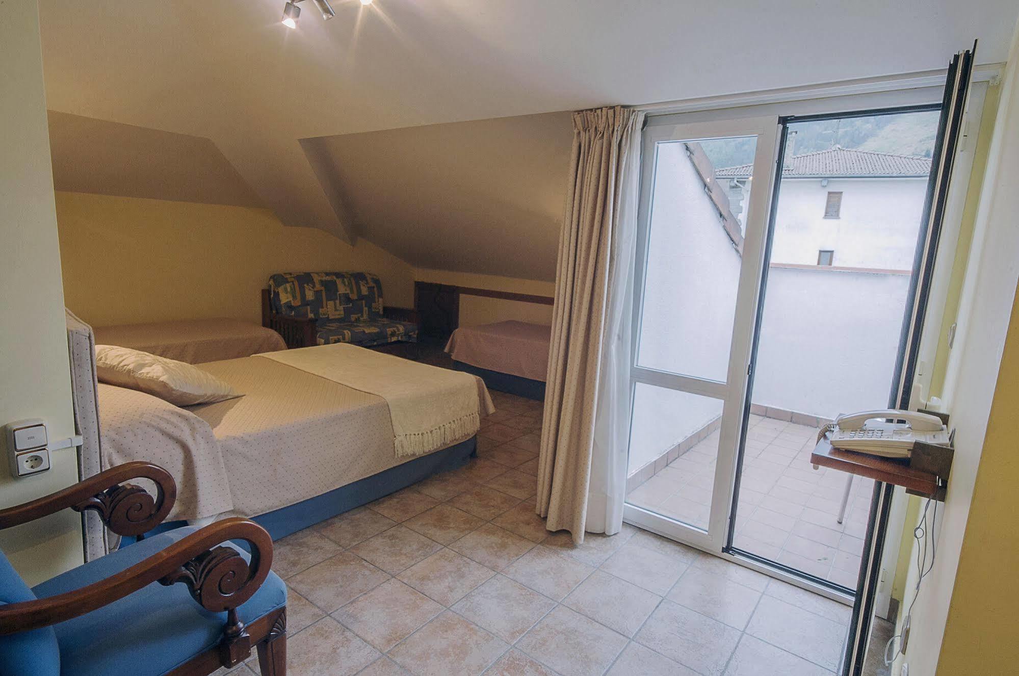 Hostal Jai Alai Leitza  Zewnętrze zdjęcie